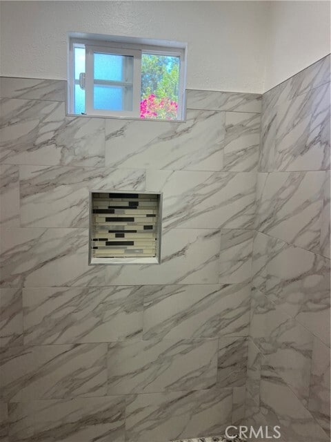 Building Photo - 1674 El Sereno Ave