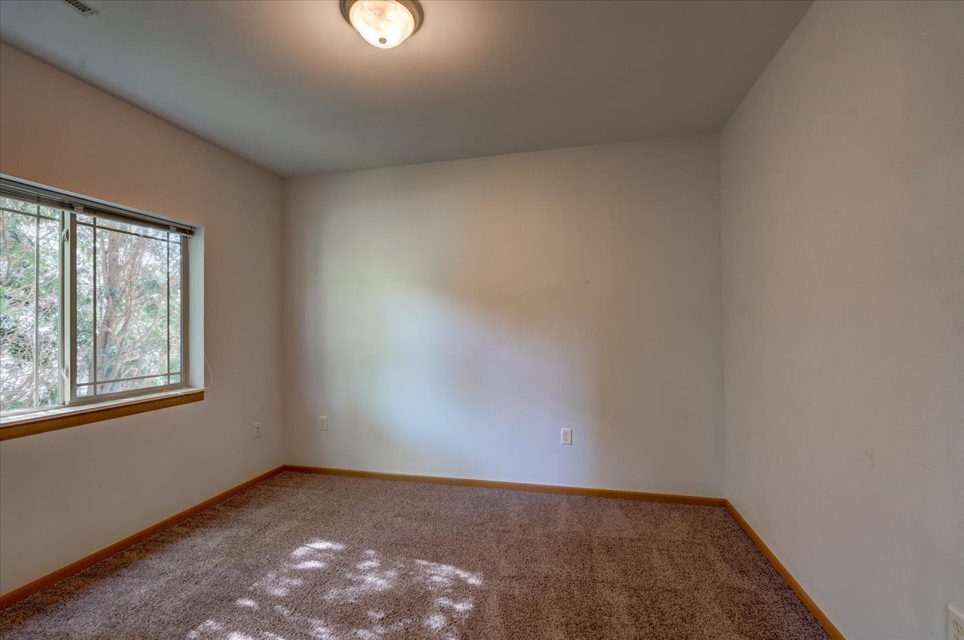 Building Photo - 264 Meadowside Dr