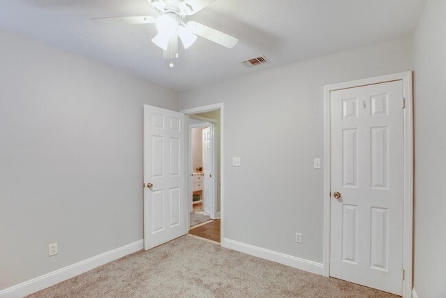 Building Photo - 2135 Victory Garden Ln
