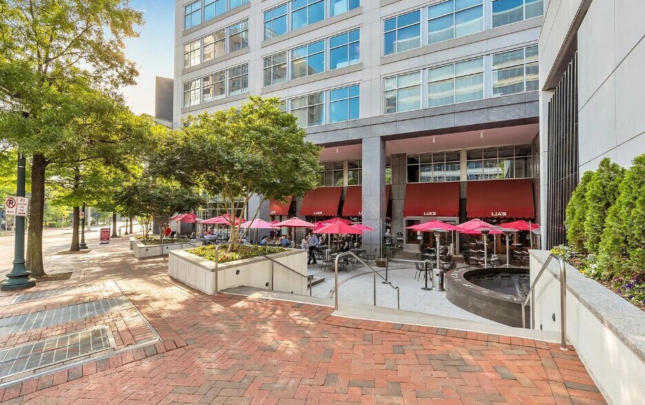 Building Photo - 4601 N Park Ave