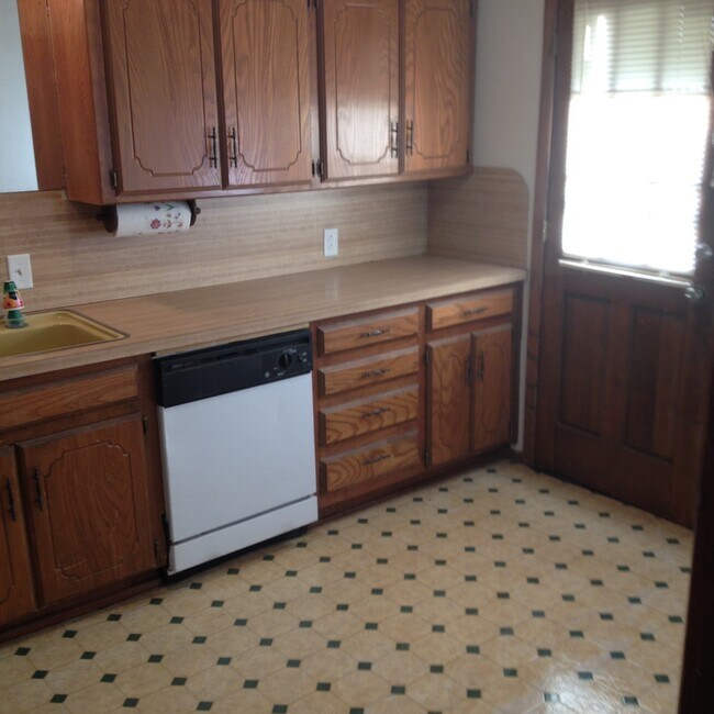 Building Photo - 6101 Joes Dr