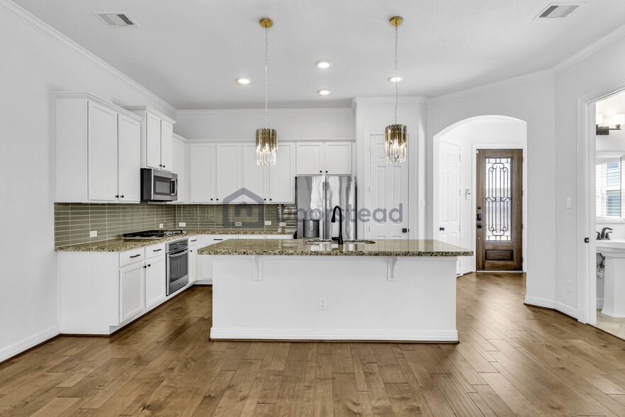 Building Photo - 1507 Peyton Oaks Pl