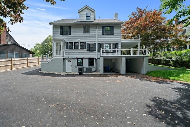 Building Photo - 37 Wolcott Rd