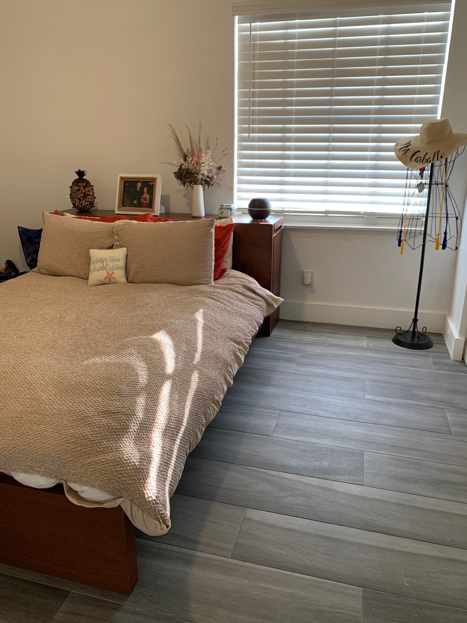 Building Photo - 223 SW 120th Ave