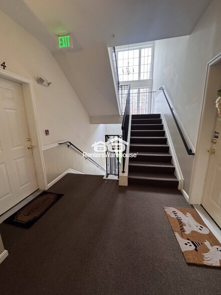 Building Photo - 2155 Scotts Crossing Ct