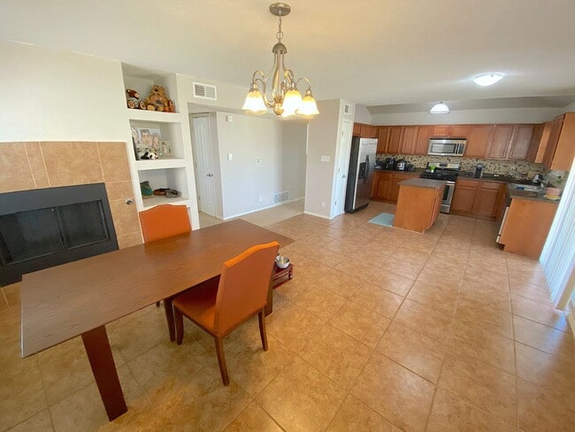 Building Photo - Northeast/Sandstone Ranch El Paso 3 Bed Re...