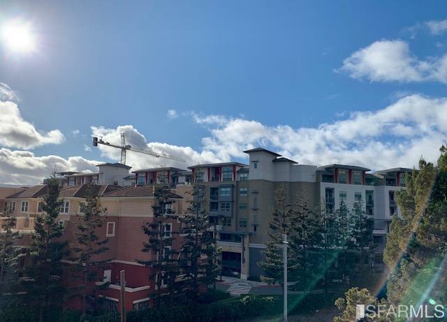 Building Photo - 1090 Main St