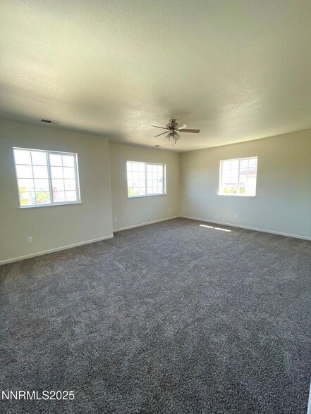 Building Photo - 7145 Beacon Dr