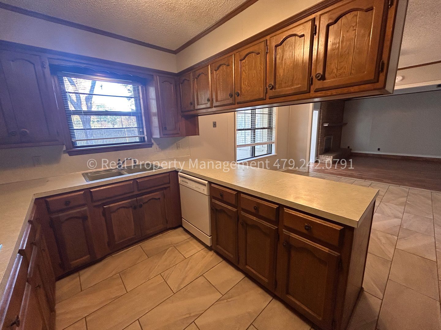 Building Photo - 9812 Meandering Way