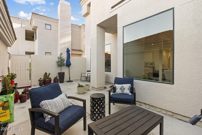 Building Photo - 8270 Hayden Rd