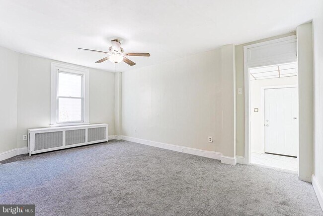 Building Photo - 349 S Springfield Rd