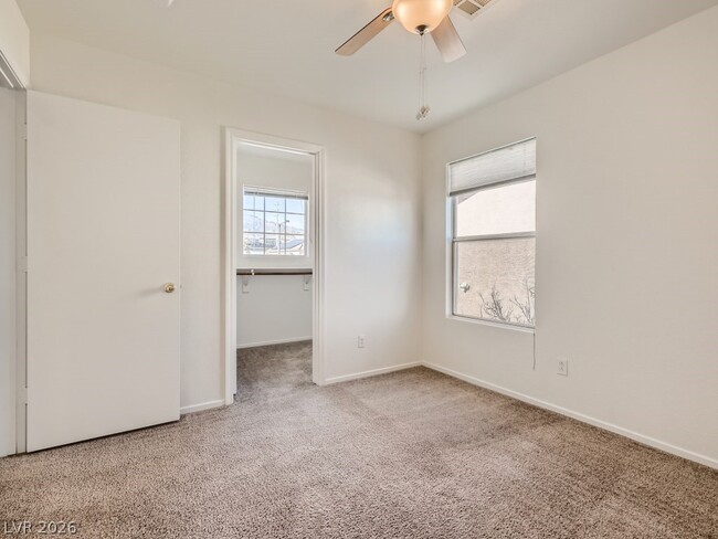 Building Photo - 1220 Swanbrooke Dr