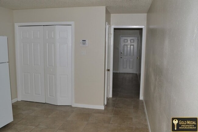 Building Photo - 4707 Westcliff Rd