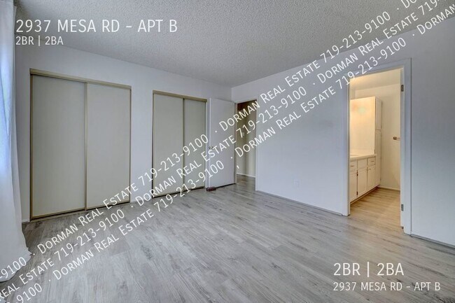 Building Photo - Two bedroom condo close to Garden of the G...