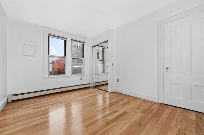 Building Photo - 35 Allston St