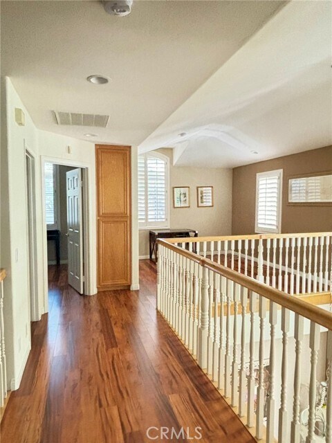 Building Photo - 5 St Pierre