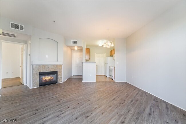 Building Photo - 7123 S Durango Dr