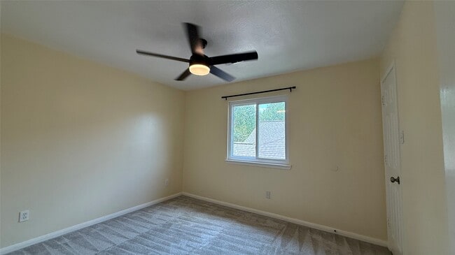 Building Photo - 7206 Bethany Bay Dr