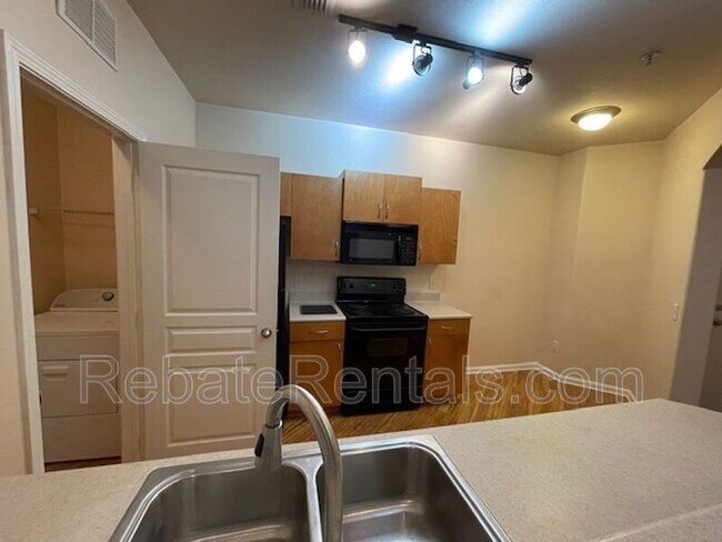 Building Photo - 8290 Gate Pkwy W