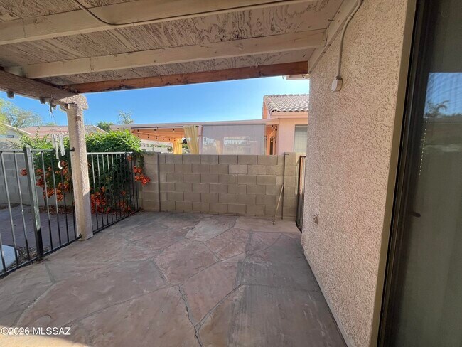 Building Photo - 9172 E Corte Arroyo Oeste