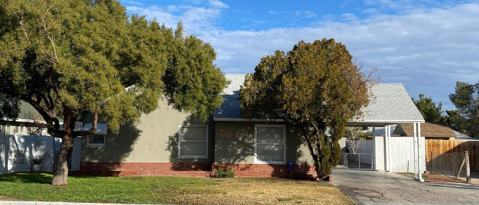 Primary Photo - 1071 E Oakey Blvd