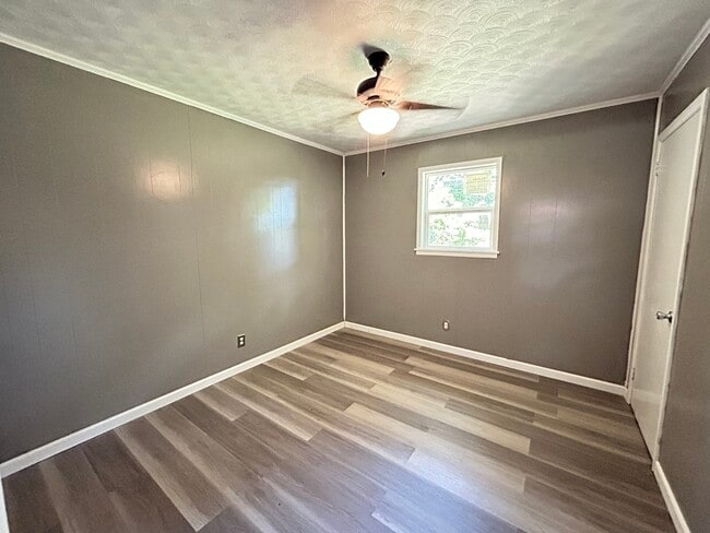Building Photo - 2805 Belmoor Ave