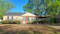 Building Photo - 3317 Madewell St