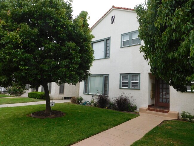 Building Photo - 1157 N Maryland Ave