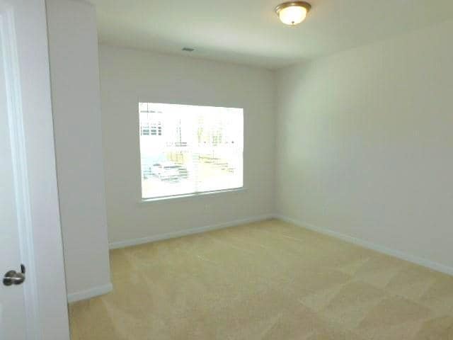 Building Photo - 143 Sawgrass Dr