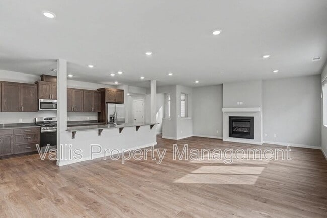 Building Photo - 2618 Mount St Helens Ave SE