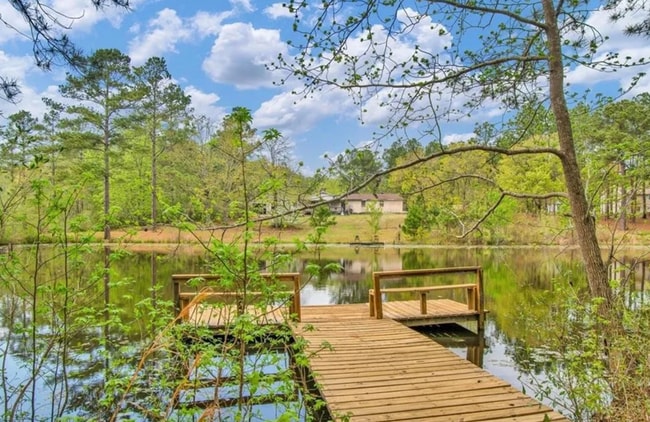 Building Photo - NEW LISTING!!!!!