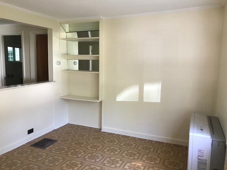 Building Photo - 150 Park St