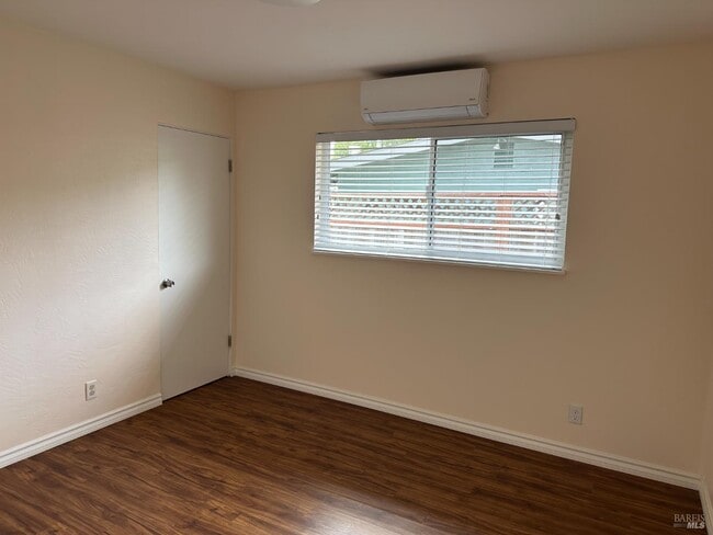 Building Photo - 52 Baca Vista