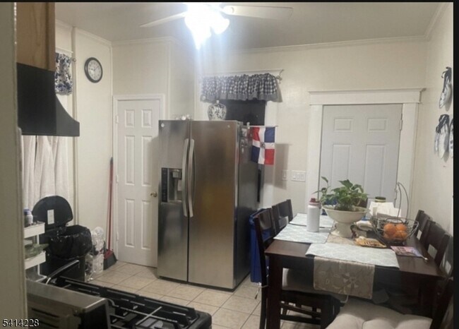 Building Photo - 14 N 10th St