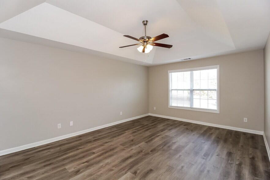 Building Photo - 312 Oakhaven Way