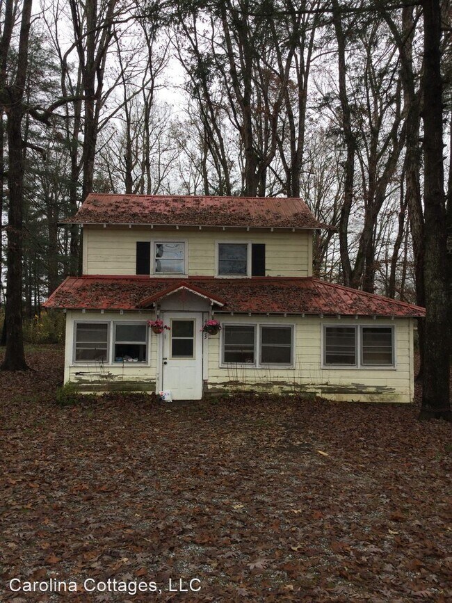 Primary Photo - 2 br, 1 bath House - 4653 Howard Gap Road