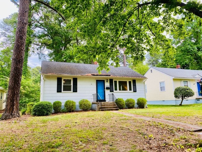 Building Photo - Adorable 2bdrm/1bth Rancher Located in Richmond's West End!!
