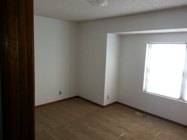 Building Photo - Southvilla Apartments