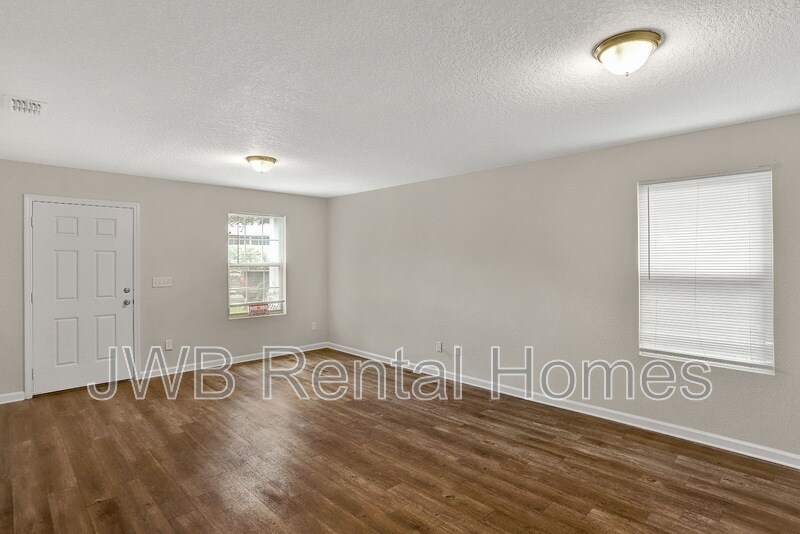 Building Photo - 331 Stockton St