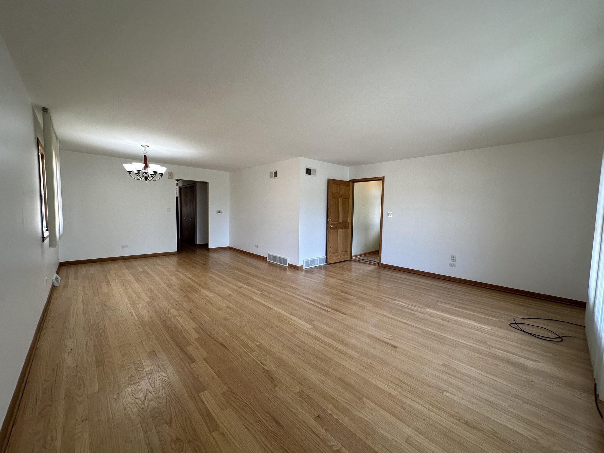 Living Room - 1336 N Northwest Hwy