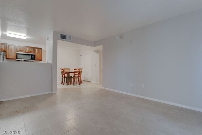 Building Photo - 7885 W Flamingo Rd