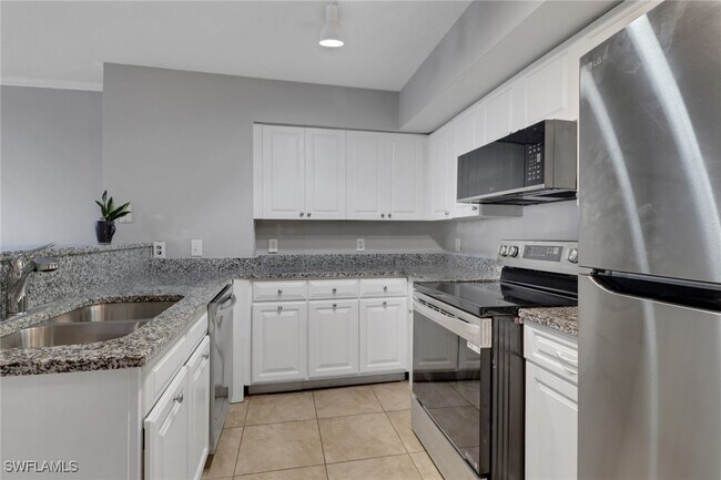 Building Photo - 8659 River Homes Lane