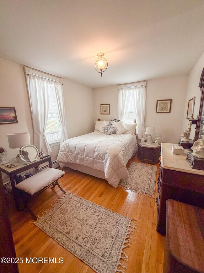 Building Photo - 47 Burlington Ave