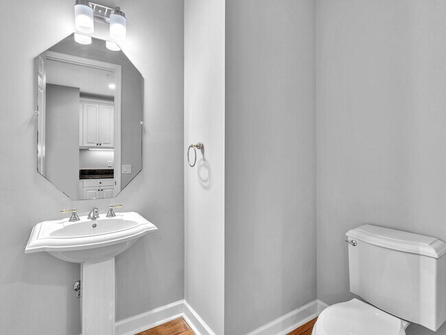 Building Photo - 2751 Ravella Way