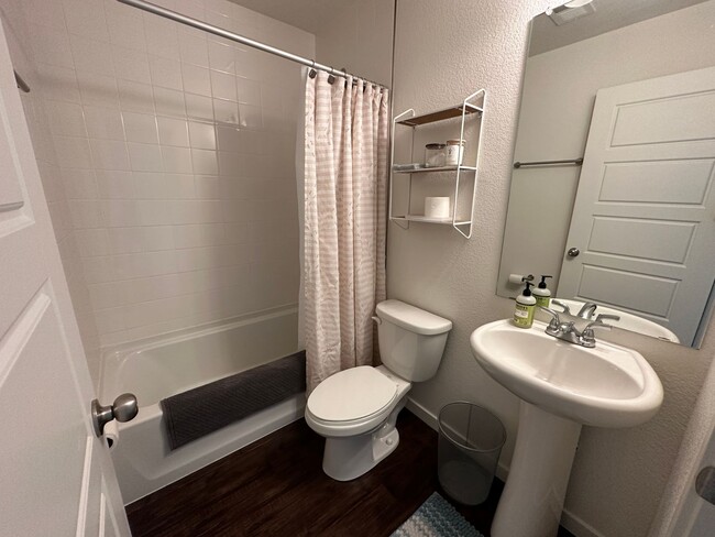 Building Photo - GORGEOUS 2 BEDROOM CARRIAGE HOME IN THE STUNNING BANNING LEWIS RANCH NEIGHBORHOOD!!!!!!