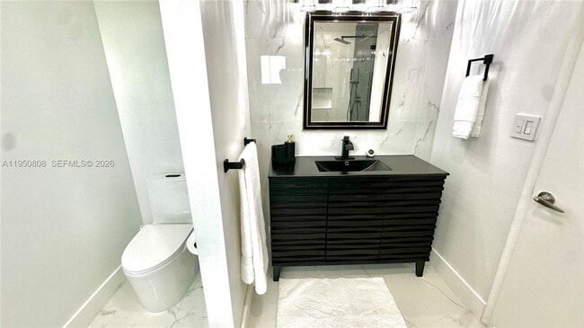 Building Photo - 814 NE 19th Ave