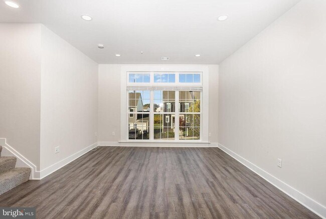 Building Photo - 3119 Herr St