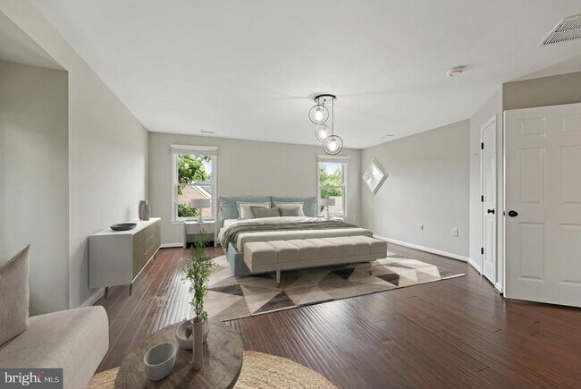 Building Photo - 5108 Warren Pl NW