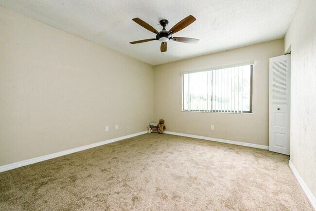 Building Photo - 246 Timberline Trl