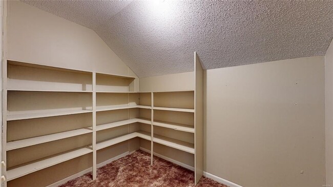 Building Photo - 126 Cedar Dr